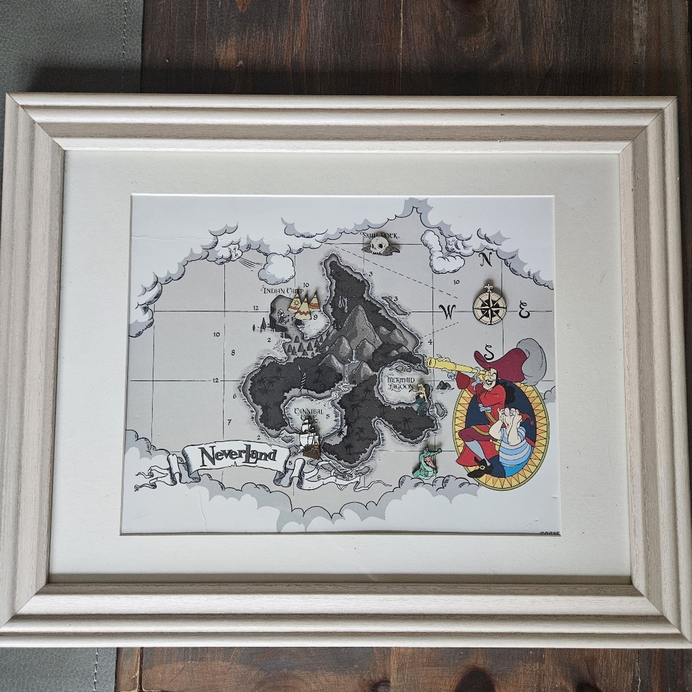 DLR Disney Peter Pan / Hook Neverland Map Framed Art With 6 Disney Pins